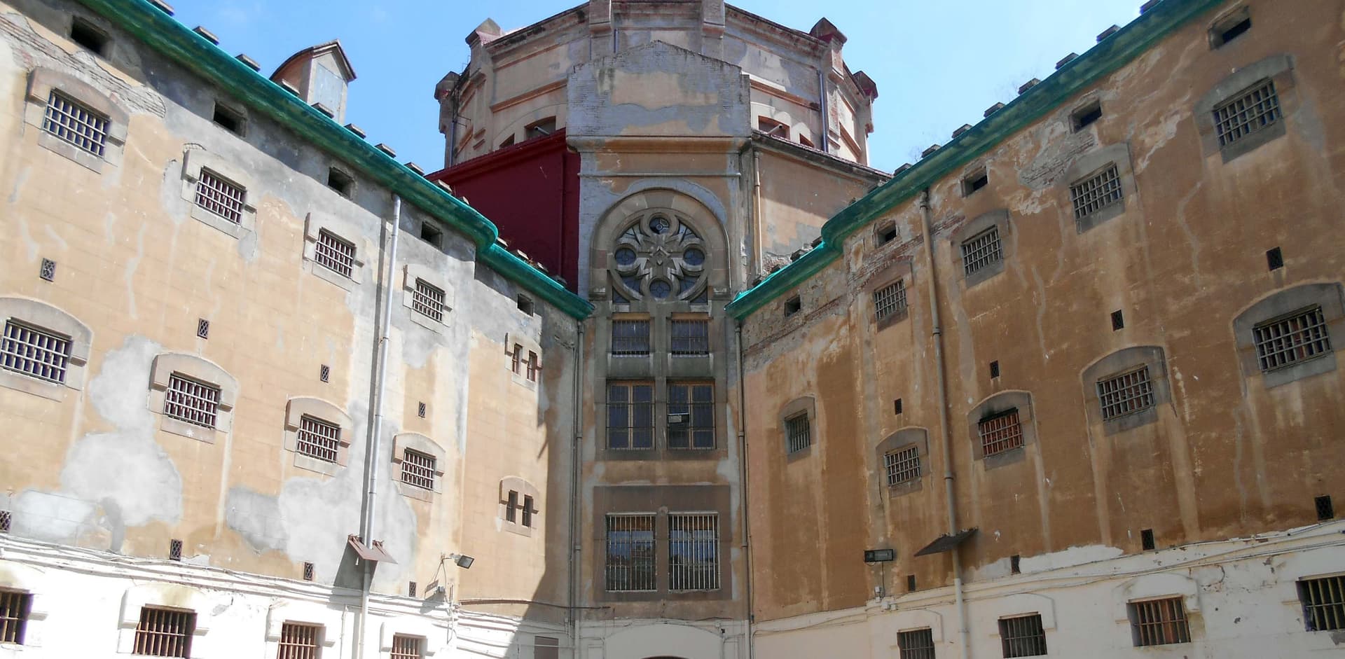 La Model Penitentary Center