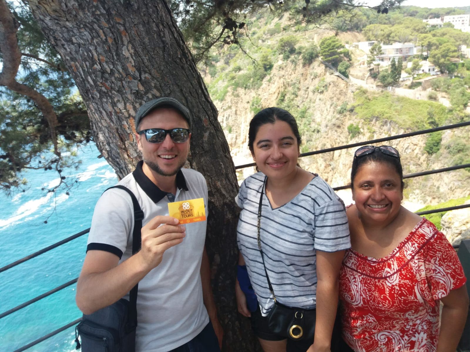 How small group tours benefit the environment and the local culture